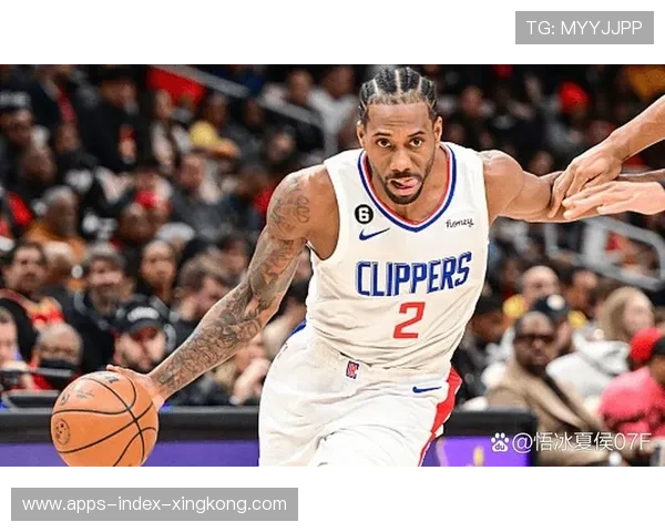 NBA快船莱昂纳德中距离跳投稳定如常:探索幕后训练与装备之路